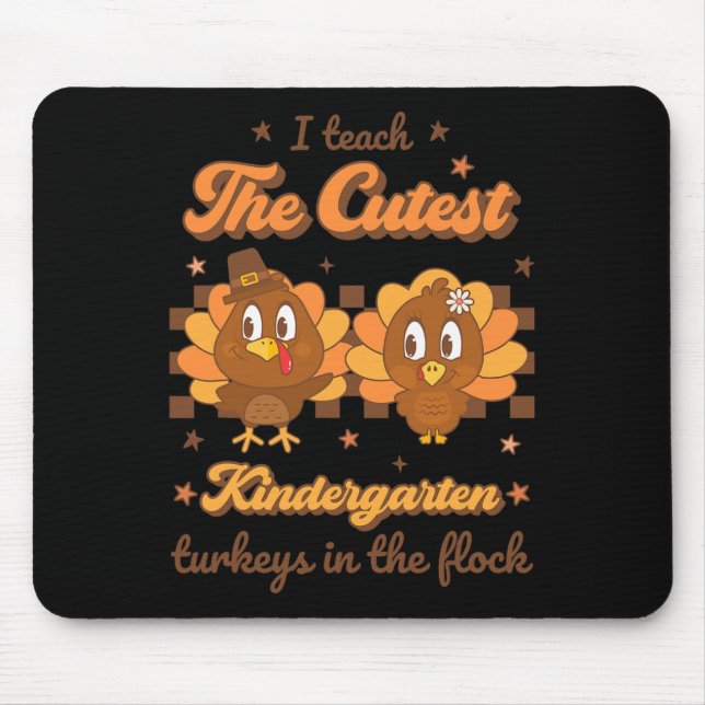 I Teach Cutest Kindergarten Turkey in Flock Retro Musmatta (Framsidan)