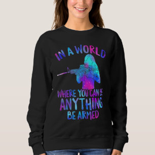 I världen, där man är något, beväpnas vapnen Kvinn T Shirt