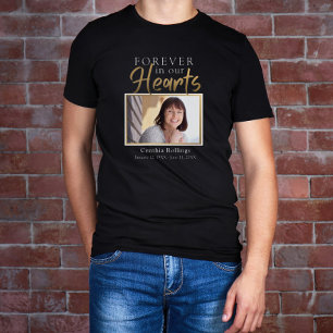 I vårt Hearts-skribentfotominnesmärke i Guld T Shirt