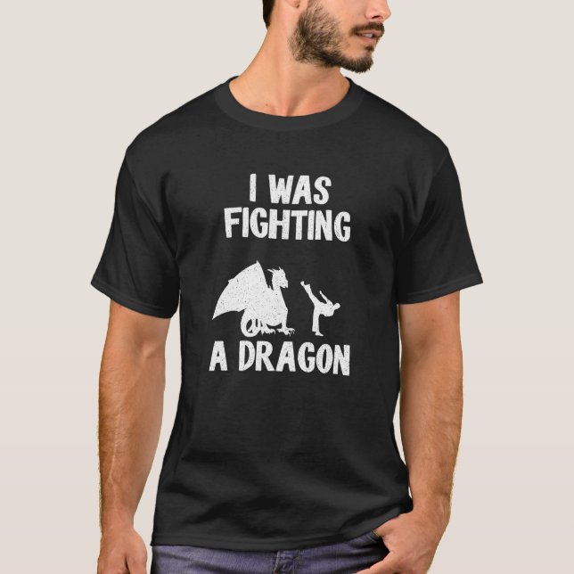 I Was Fighting A Dragon After Surgery Recovery Bro T Shirt (Framsida)