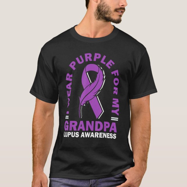 I Wear Purple For My Grandpa Lupus Awareness Warri T Shirt (Framsida)