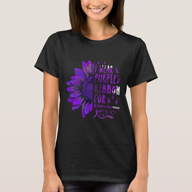 I Wear Purple Ribbon For Alzheimerheimer Awareness T Shirt (Framsida)