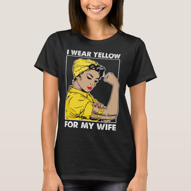 I Wear Yellow For My Wife Endometriosis Awareness T Shirt (Framsida)