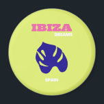 Ibiza, Spanien, Travel Art, Preppy, Grönt Magnet<br><div class="desc">En vacker resekonst som fångar Ibizas soliga dagar. Det är en perfekt som tillkommer ställe och skulle göra ett underbart tillskott till ditt liv,  särskilt om du är tittar för en grönt estetisk.</div>