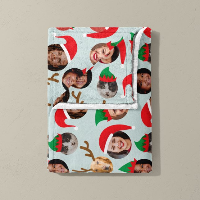 Ice Blue-Fåniget - Julbesättning 6 foton Fleecefilt (Christmas Crew six photo fleece blanket with classic red and green hat on ice blue background)