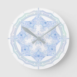 Ice Blue Snowflake Rund Klocka