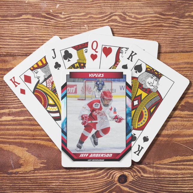 Ice Hockey Player Keepsaké on Coola Red Anpassning Casinokort (Capture the excitement of the ice hockey sport with this dynamic and customizable red,black cards)