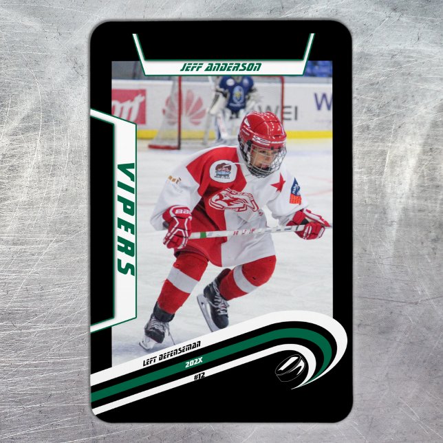 Ice Hockey Player Keepsaké on Liely Grönt Black Magnet (Ice Hockey: Customize your magnet with a green jersey, player image, logo, and number.)