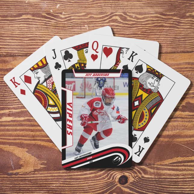 Ice Hockey Player Keepsaké på Anpassningsbarna för Casinokort (Red playing cards capturing ice hockey memories. Ideal souvenir or gift for fans!)