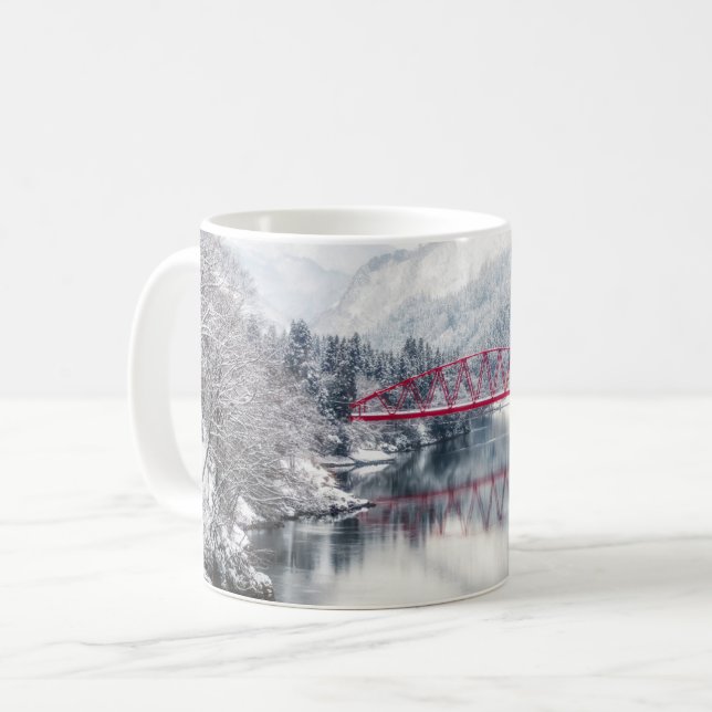 Ice & Snö | Red Bridge i Winter, Japan Kaffemugg (Framsida vänster)