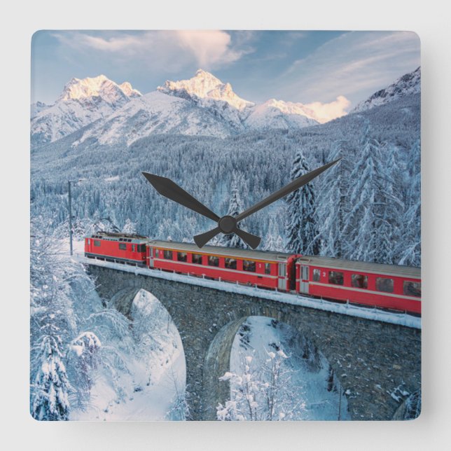Ice & Snow | Red Bernina Express Train Switzerland Fyrkantig Klocka (Framsida)