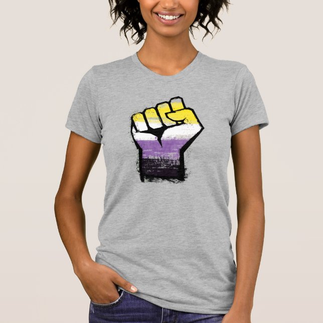Icke-binär stolthetsprotest näve t shirt (Framsida)