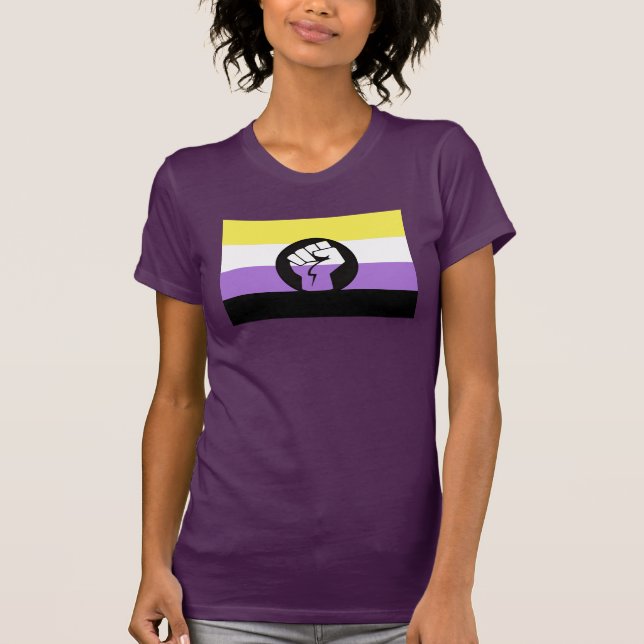Icke-binärt Pride T-Shirt (Framsida)