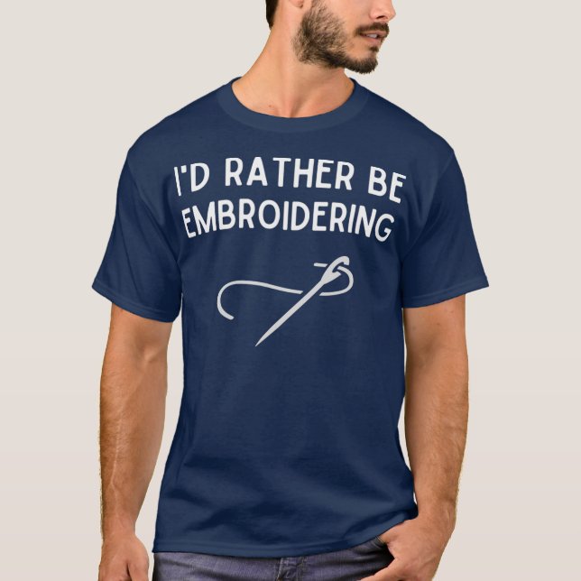ID:t ska i stället vara broderlig i påfunna Embroi T Shirt (Framsida)