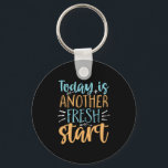 Idag är ännu en ny inledande Motiveringsoffert Nyckelring<br><div class="desc">I dag är det en ny början. Slogan om inspiration och motivation för dem som ska börja med en diet eller ett träningsjouney. Den här söta handskriftsformen är underbar för att starta om ditt nya års upplösning och börja om. Sprid bra vibes, positiv attityd, ord av visdom och inspirera andra...</div>