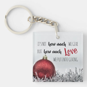 Idéisk julklapp med röd dekoration