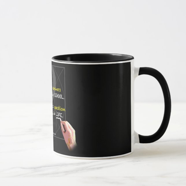 Ifrågasätter hjälp i liv mugg (Höger)