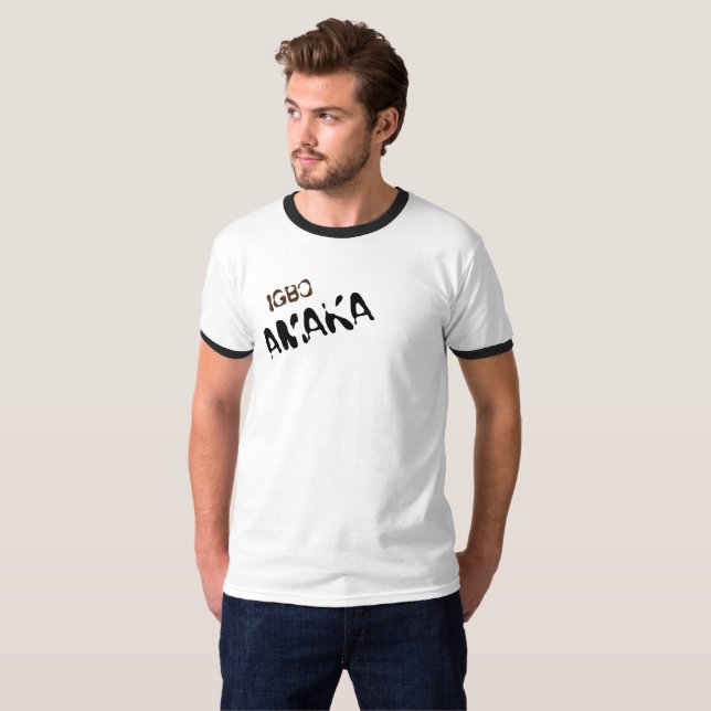 "IgboAmaka" inskrift Tee Shirt (Hel framsida)
