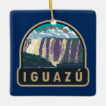 Iguazu nationalpark Argentina Travel Art Vintage Julgransprydnad Keramik<br><div class="desc">Iguazu National Park-vektorkonst design. Inom parken på Iguazú-floden omfattar de berömda Iguazú-vallarna många separata kaskader,  däribland den ikoniska Garganta del Diablo eller "Djävulen’s Throat".</div>