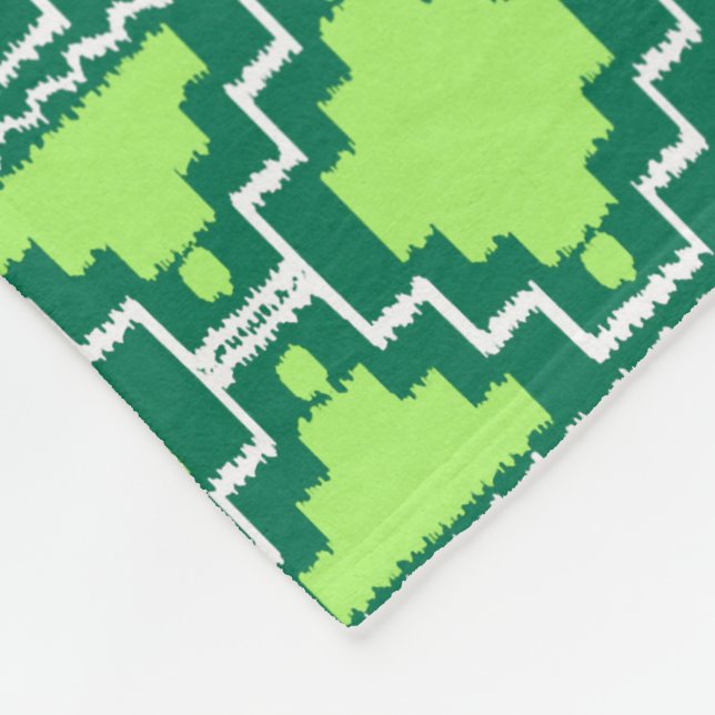 Ikat Aztec Tribal - Forest and Lime Green Fleecefilt (Hörn)