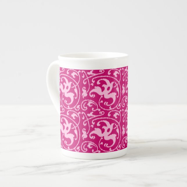 Ikat Blommigt Damask - Fuchsia och Blek Rosa Benporslin Mugg (Framsida vänster)
