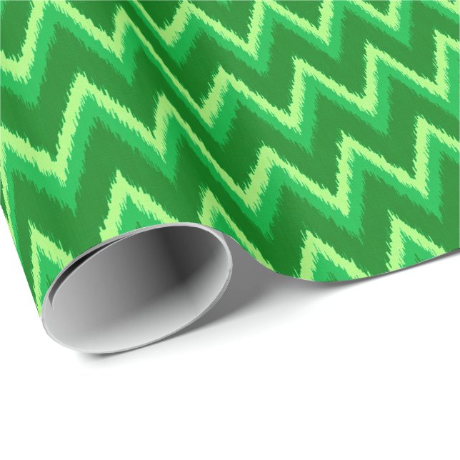 Ikat Chevron Rand - Gräs och Lime Green Presentpapper (Rullad Hörn)