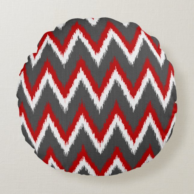 Ikat Chevron Rand - Red, White and Grått / Grått Rund Kudde (Framsidan)