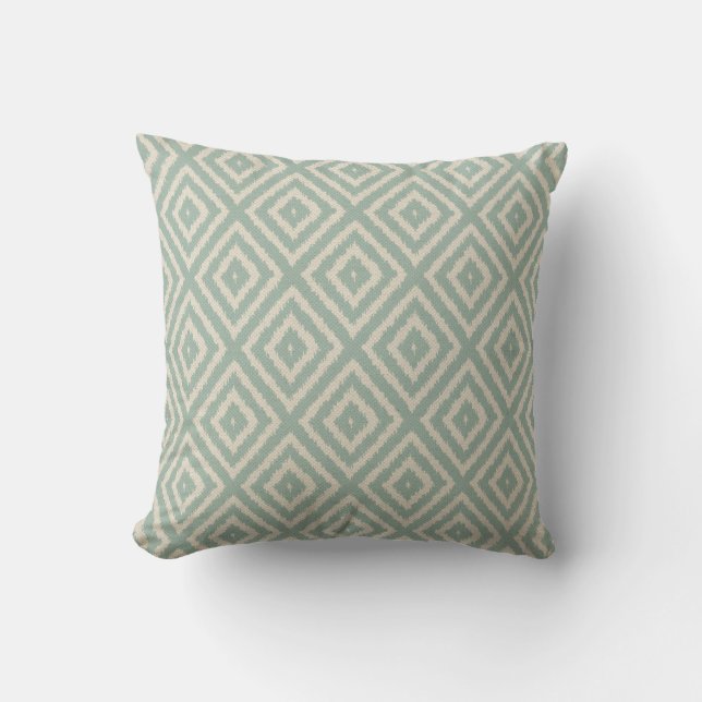 Ikat Diamond Mönster i Seafoam Grönt Cream Kudde (Framsida)