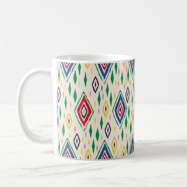 Ikat geometric folklore ornament med diamanter. Tr Kaffemugg (Vänster)