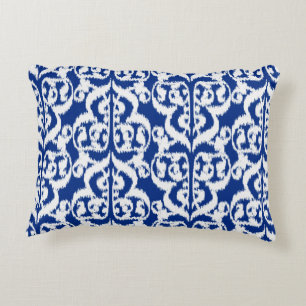 Ikat Moorish Damask - koboltblått och vitt Prydnadskudde
