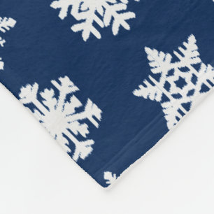 Ikat Snöflingor - Vit och Mörk Marinblå Fleecefilt