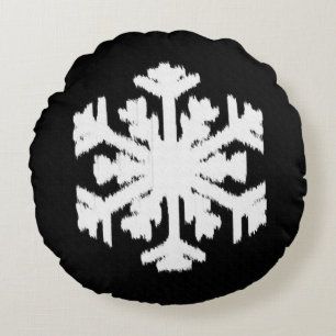 Ikat Snowflake - Black and white Rund Kudde