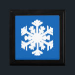 Ikat Snowflake - Koboltblått och vitt Minnesask<br><div class="desc">Ett känsligt,  lacy snowflake mönster på en solid bakgrund med en ikat,  iskvävd struktur - vit snöflinga på en djup koboltblå mark</div>