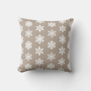 Ikat Snowflake - Taupe tan and white Kudde