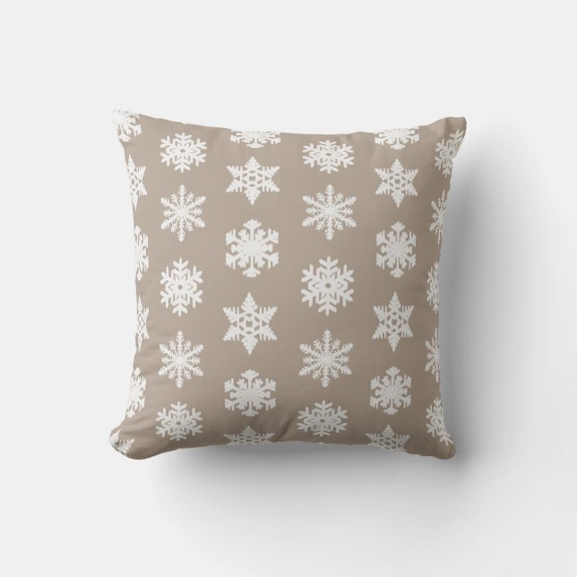 Ikat Snowflake - Taupe tan and white Kudde (Framsida)
