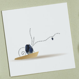 Ikebana spiral blue iris bud mussel dikt pappersservett