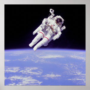 Ikonisk spacewalk över jorden poster