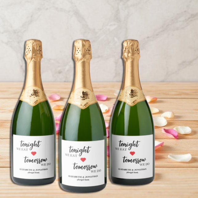 Ikväll äter vi, i morgon gör vi Rehearsal Dinner (Skapare uppladdad)