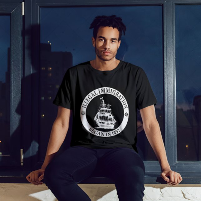 Illegal invandring började 1492 på Columbus Day T Shirt (Skapare uppladdad)