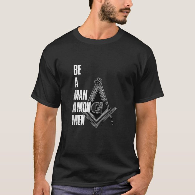 Illuminati T Shirt är en man bland Manar Freemason (Framsida)