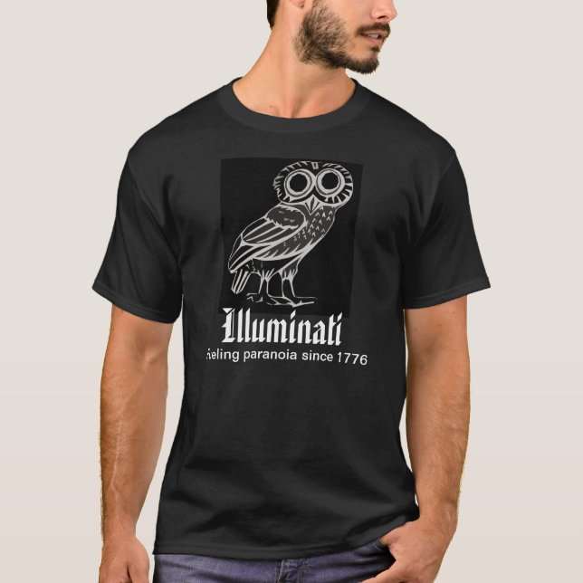 Illuminati vit på svart t-shirt (Framsida)