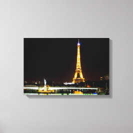 Illuminerat Eiffeltorn i Paris på natten Canvastryck