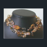 Illusion Necklace Vykort<br><div class="desc">Vykort för Illusion Necklace. Bilden som används är min egen fotografi av ett halsband som jag gjort. Detta är ett anpassningsbara vykort</div>