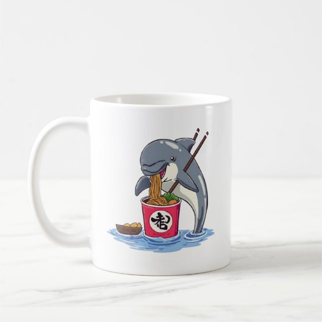 Illustration av delfin som äter Ramen Kaffemugg (Vänster)