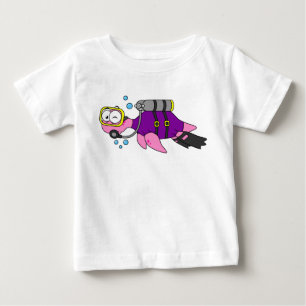 Illustration av en Loch Ness Monster Scuba Diver. T Shirt
