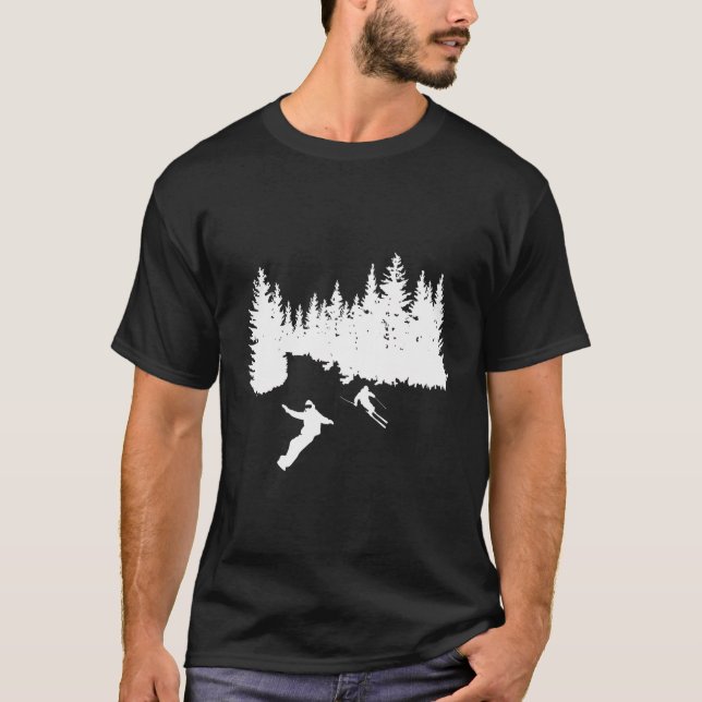 Illustration av skidåkning och påstigning - Forest T Shirt (Framsida)
