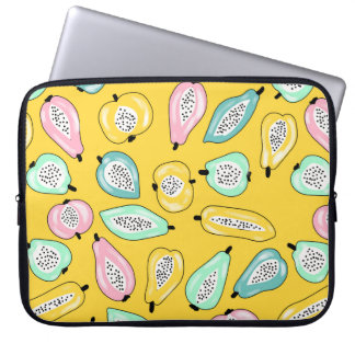 Illustration av tropiska frukter i mönster laptop fodral