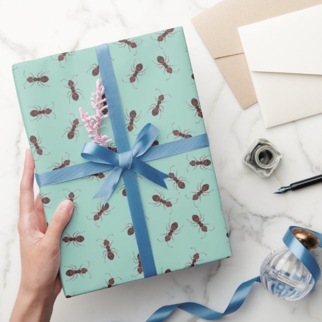 Illustrerade bruna myror på ljust turkos presentpapper (Gifting)