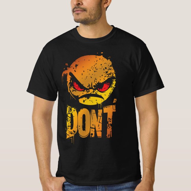 Ilska Ansikte Emoji med texten 'INTE' T Shirt (Framsida)
