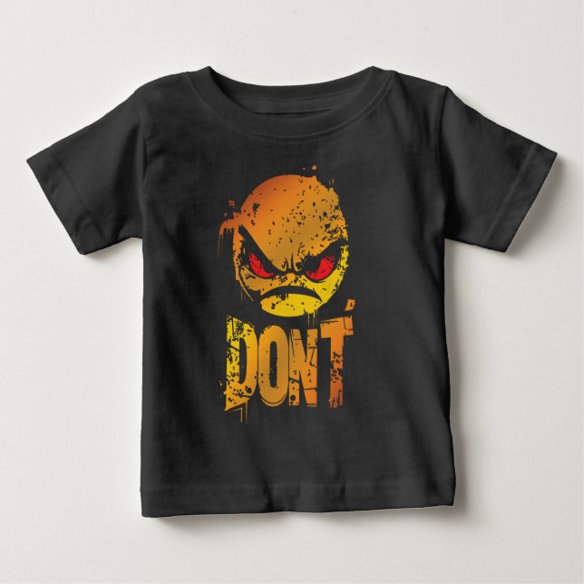 Ilska fet emoji med texten 'INTE' T Shirt (Framsida)
